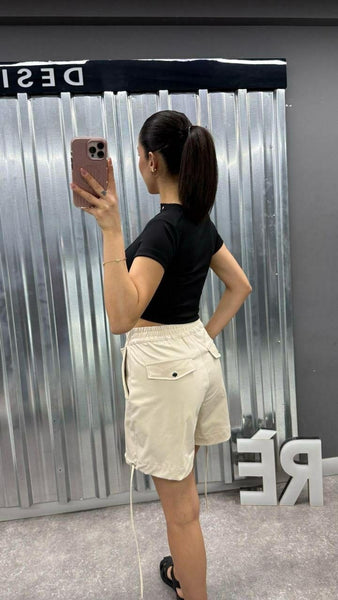 Tasarım Tokalı Crop