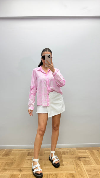 İthal Tasarım Kendinden Nakışlı Gömlek